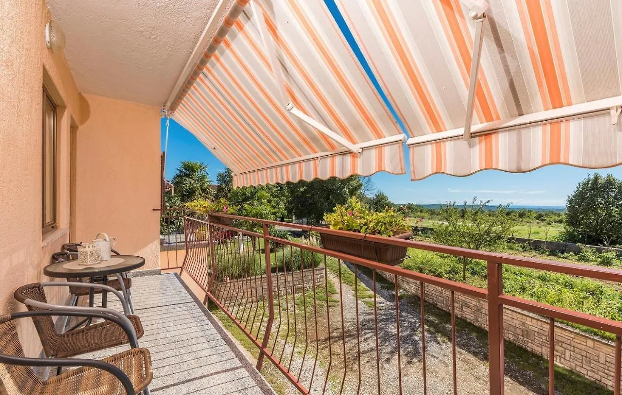 Apartment Maruzini