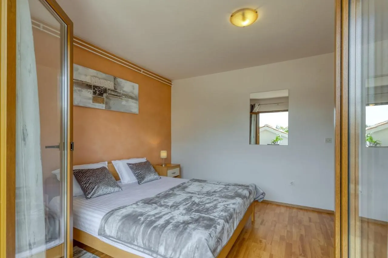 Apartment Maruzini 0*, Kanfanar Croatia