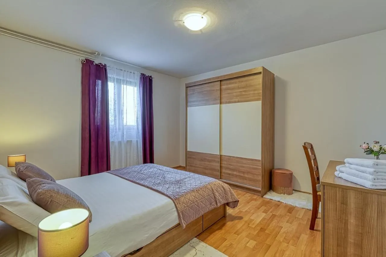 Apartment Maruzini
